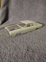 Vintage 1964 Dodge 330 1:25 Model Car Body
