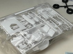 Revell #85-2596, 1970 Dodge Challenger T/A Model Kit with Box