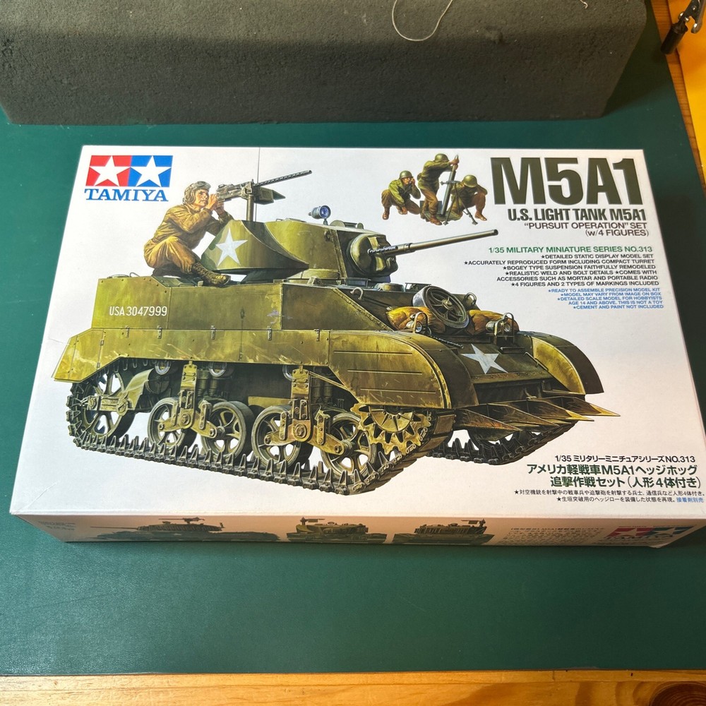 Tamiya 35313 1/35 US Light Tank M5A1 Plastic Model Kit