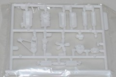 AMT 1972 CHEVY COKE RACER’S WEDGE 1506 ⭐PARTS⭐ INTAKE MANIFOLD+OIL PAN+MORE 1:25