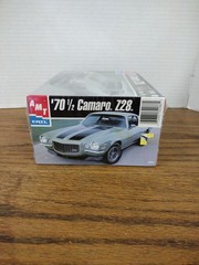 AMT ERTL Chevy 70-1/2 Camaro Z28 model kit NEW FACTORY SEALED BOX 2001 VINTAGE