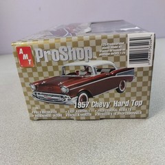 AMT Pro Shop 1957 Chevy Bel Air Hard Top 1/25 Model Pearl Metallic 31978 NEW
