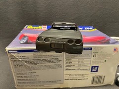 Revell ’98 Corvette Roadster Z06 Custom Painted Model 1/25 Detailed Trim Vette