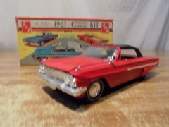 SMP 1961 CHEVY IMPALA CONVERTIBLE MODEL CAR VINTAGE AMT MPC