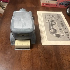 Orig vintage Hubley Model A Town Sedan Automobile Metal model kit UNUSED UNBUILT