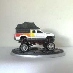 1:64 2016 Toyota Lifted Truck Frame.(Truck Body And Wheels Not Included)
