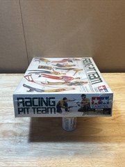 Racing Pit Team 1/20 Scale Tamiya Sealed Plastic Model Kit 2011 8 Figures Japan