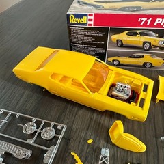 Revell ’71 Plymouth GTX Model Kit PARTIALLY BUILT & PAINTED