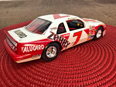 MONOGRAM 1/24 ZEREX AK ’87 T-BIRD STOCK CAR FACTORY BUILT BOX ART DISPLAY MODEL