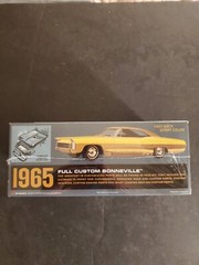 AMT 1:25 Scale 1965 Bonneville Sport Coupe 3 In 1 Fast Back