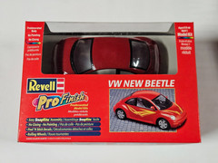 Revell 1:24 Predecorated VW New Beetle Pro Finish Kit #85-1337 NIB