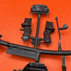 VW Beetle Snap Polar Lights Engine Trans Suspension Model Parts 1:25 New 2