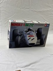 Tamiya 20043 Honda F-1 RA272 model kit