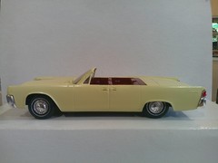 AMT 1962 Lincoln Continental Convertible Built model 1/25 Read Description