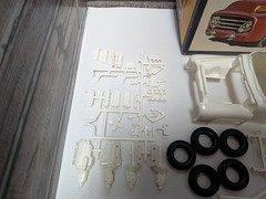 AMT 1953 Ford Pick Up Truck Wild Kat Model Kit