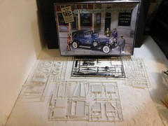Minicraft 1:16 #11230 1933 Metropolitan Police Town Car OBCS