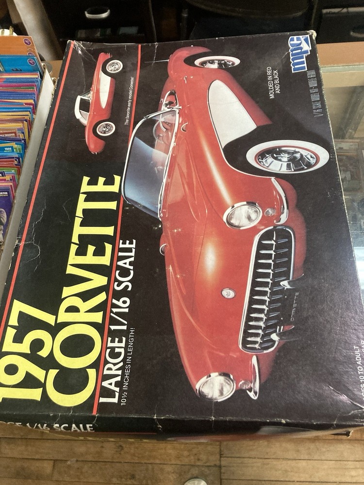 Mpc 1979 large 1/16 scale 1957 Corvette boxed Red And Black Parts Only Model Kit