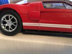 Polar Lights 2005 Ford GT Red 1/25 Model Kit built body seperating