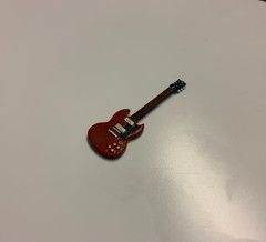 1/25 Scale Electric SG Style Guitar For Model Car Dioramas Miniature AC/DC