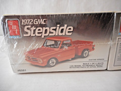 AMT Walmart Pickups Special Value 2 Pack 1972 GMC Stepside & Chevrolet Sportside
