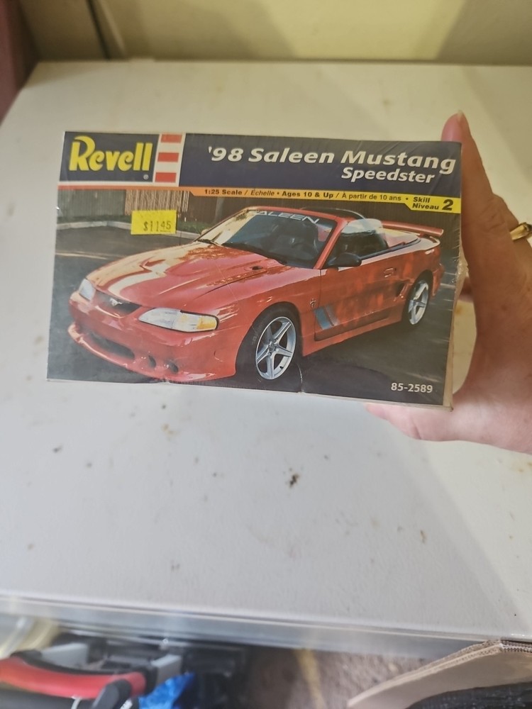 Saleen Ford Mustang Revell 1/25 Scale 1998 Plastic Model Kit SEALED NEW IN BOX