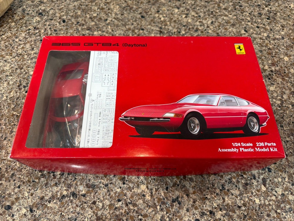 FUJIMI FERRARI DAYTONA 365 GTB4 FACTORY SEALED INSIDE KIT!! CIRCA 2006! VMCP!