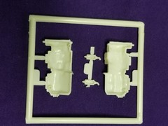 Diamond REO Truck Tractor TRANSMISSION & AIR CYLINDERS for 1:25 AMT Model Kit