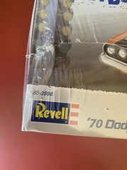 1:24 ‘70 DODGE CHALLENGER T/A 2’n1 Plastic Model Car Kit #85-2482 (Revell, 2016)