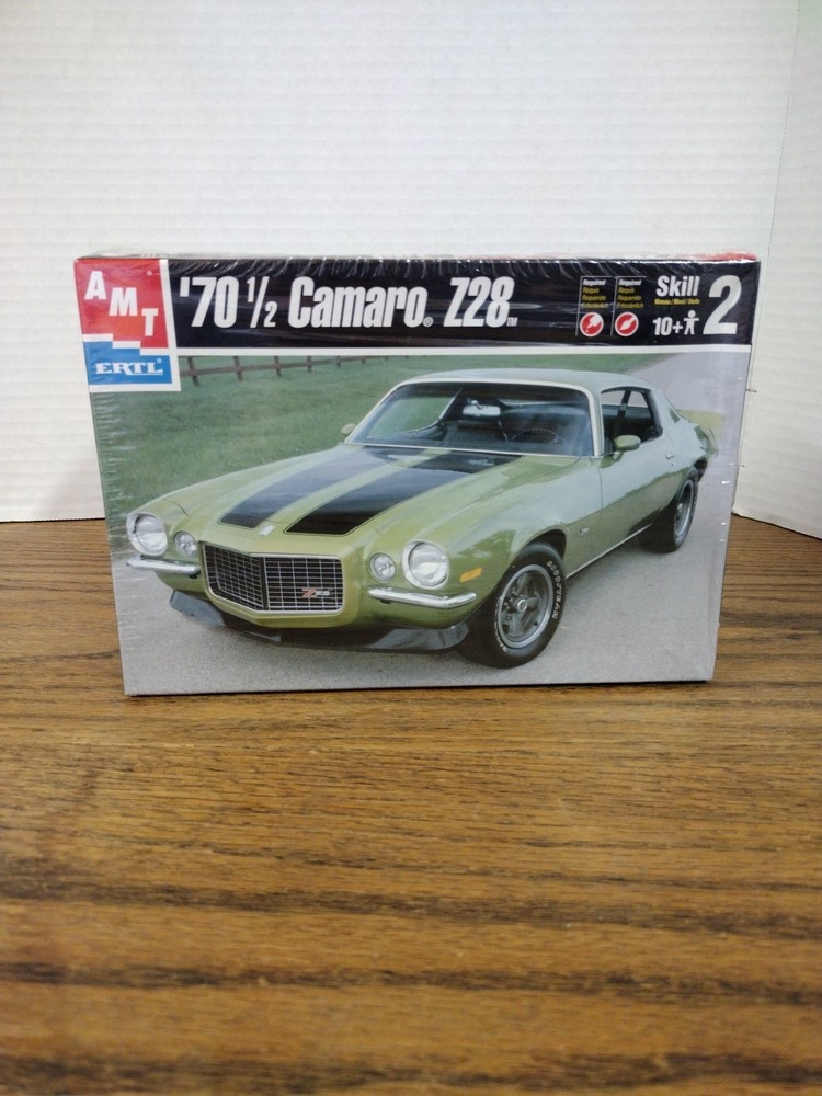 AMT ERTL Chevy 70-1/2 Camaro Z28 model kit NEW FACTORY SEALED BOX 2001 VINTAGE