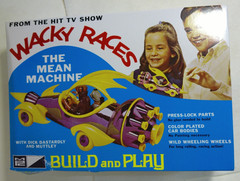MPC 935/12 Wacky Races, The Mean Machine, Dick Dastardly, Muttley, BOX DAMAGE
