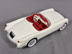 1/24 Scale 1953 Chevrolet CORVETTE Super Nice Model Car 1/25 C1 White/Red *NICE*