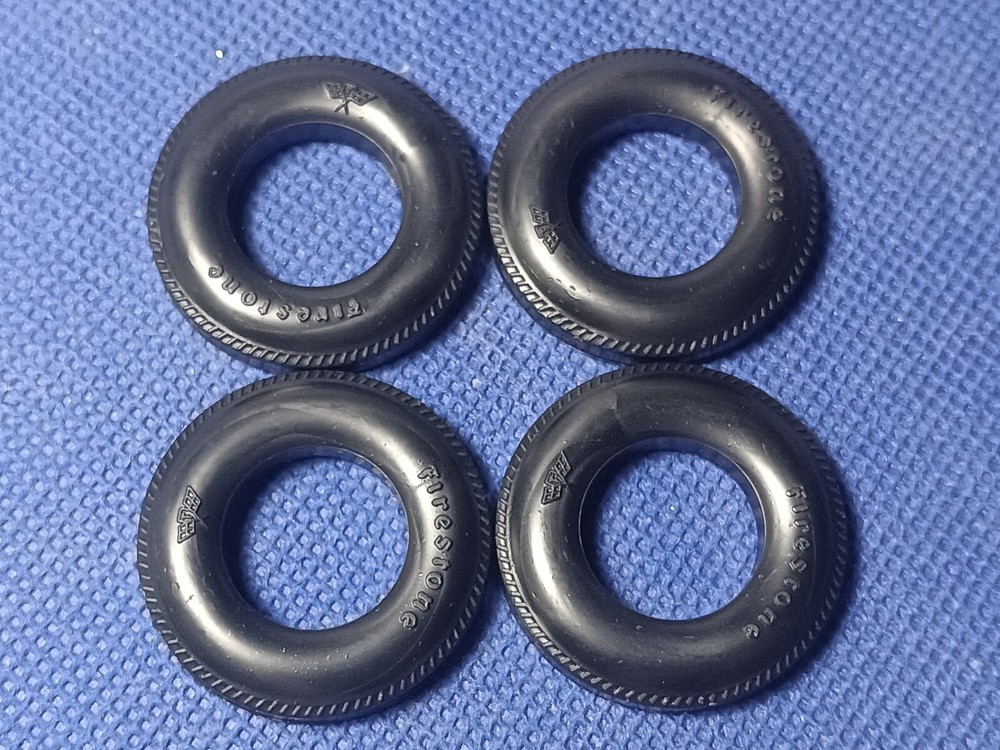🌟 2 Plastic Pie Crust Slicks 1937 Chevy 1:25 Scale 1000s Model Car Parts 4 Sale