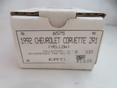 AMT ERTL 1992 Corvette Convertible ZR1 Yellow 6575