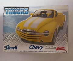 Revell Trucks Chevy SSR Kit # 85-7206 Factory Sealed 1:25