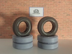 1/25 Scale Big Rig Semi Truck 22.5″ Goodyear Armor Max Truck Tires