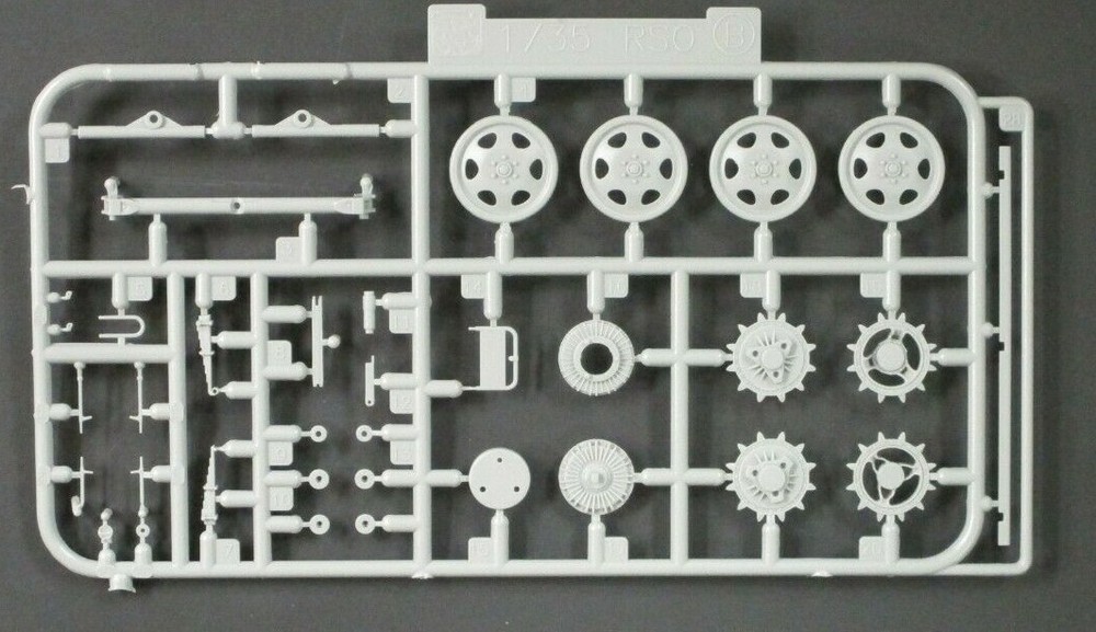 Dragon 1/35 Scale 7.5cm PaK 40/4 auf RSO Parts Tree B from Kit No. 6640