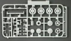 Dragon 1/35 Scale 7.5cm PaK 40/4 auf RSO Parts Tree B from Kit No. 6640