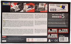 Revell Surtees TS16/03 – Gift Set 1/32 Scale Model Formula 1 F1 Car Kit 77739
