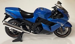 BUILT – Tamiya 1/12 Kawasaki ZZR1400 / ZX-14