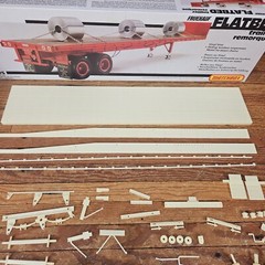 Amt Matchbox Fruehauf Flatbed Trailer 1/25 Scale Model Kit PK-6608 Unbuilt Open