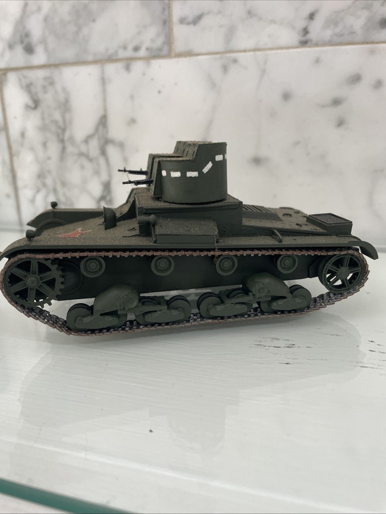 T-26 Soviet Russian WW2 Gray Light Tank Built 1:35? Plastic GR2
