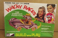 Wacky Races/934 The Compact Pussycat SNAP TITE FREE SHIP