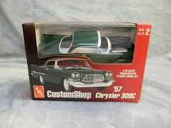 1/25 SCALE 1962 CHRYSLER 300 PRE-PAINTED JADE GREEN CUSTOM SHOP MODEL KIT