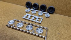 1967 Mustang Fastback STOCK WHEELS & TIRES 1:25 scale AMT NEW Model Kit PARTS