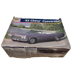 Revell-Monogram ’65 Chevy Convertible 1/25 Scale Model Kit VTG c1998