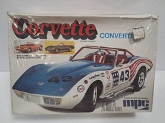 1976 MPC 1-3706 Corvette Convertible 3-In-One Model Kit 1:25 – New