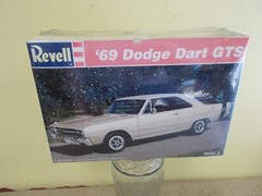 VTG 1969 DODGE DART GTS REVELL MODEL KIT ~ FACTORY SEALED ~ ONE OWNER ~ 125