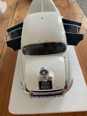 Model Icons | 1/18 | Jaguar Mark 2 | Leicestershire and Rutland Constabulary