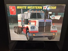 AMT 724/06 WHITE WESTERN STAR MODEL KIT-NIB-1/25 SCALE
