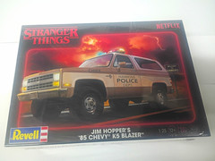 Revell Stranger Things Jim Hopper ’85 Chevy K5 Blazer 1:25 SEALED Model Kit